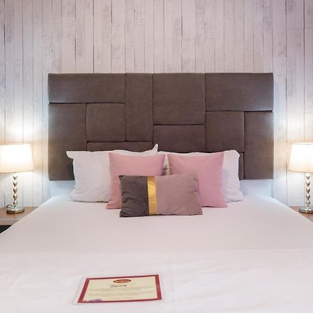 Hotel Bordeaux Galaţi エクステリア 写真