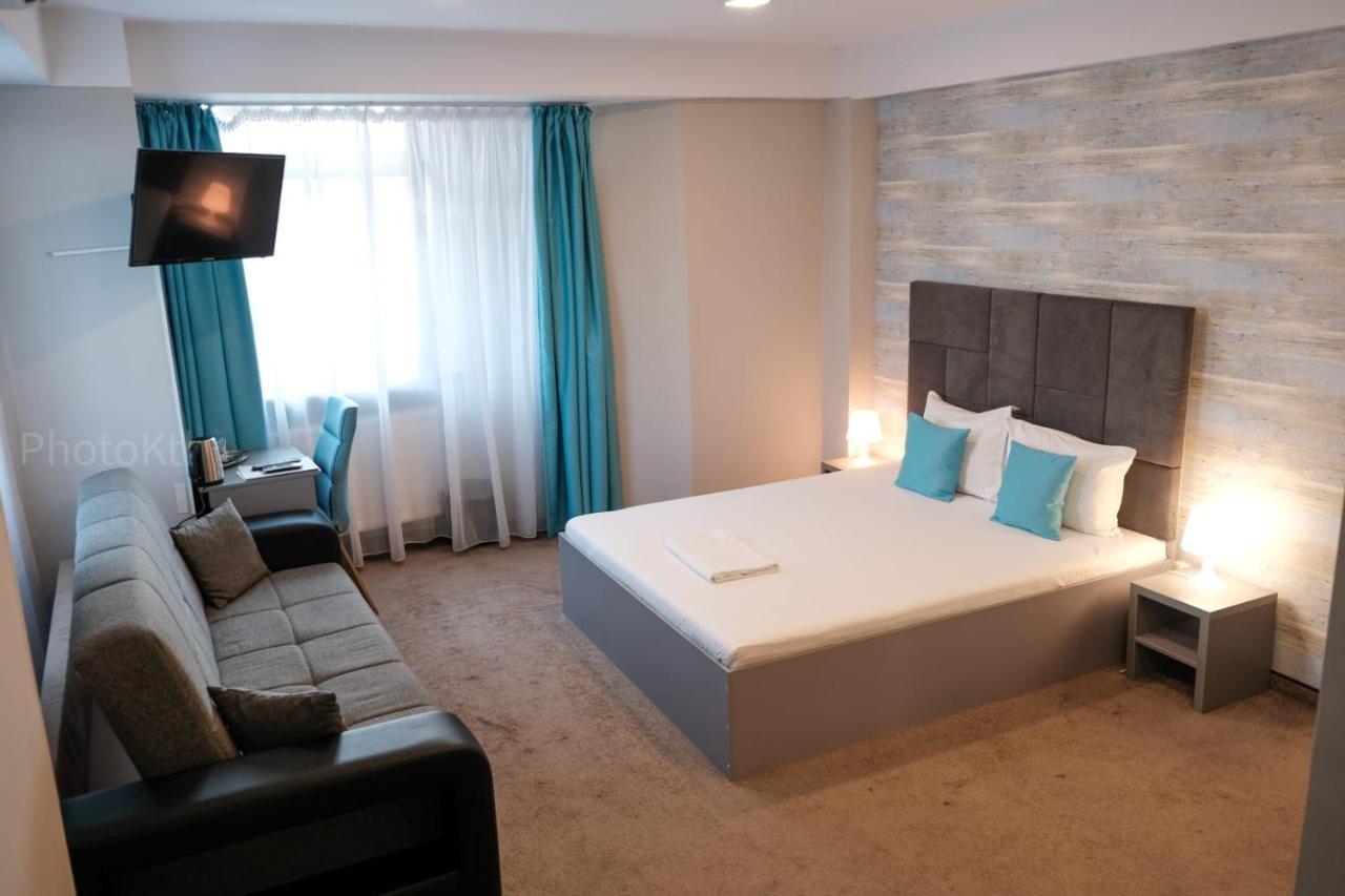 Hotel Bordeaux Galaţi エクステリア 写真