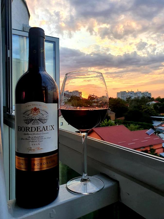 Hotel Bordeaux Galaţi エクステリア 写真