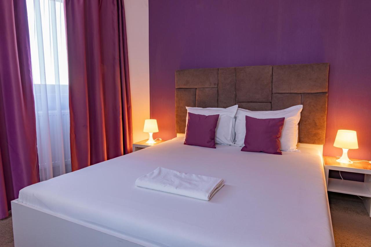 Hotel Bordeaux Galaţi エクステリア 写真