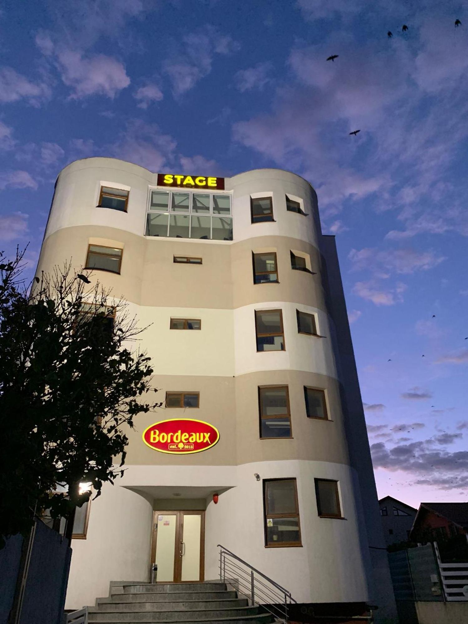 Hotel Bordeaux Galaţi エクステリア 写真