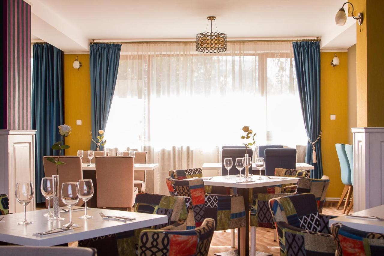 Hotel Bordeaux Galaţi エクステリア 写真