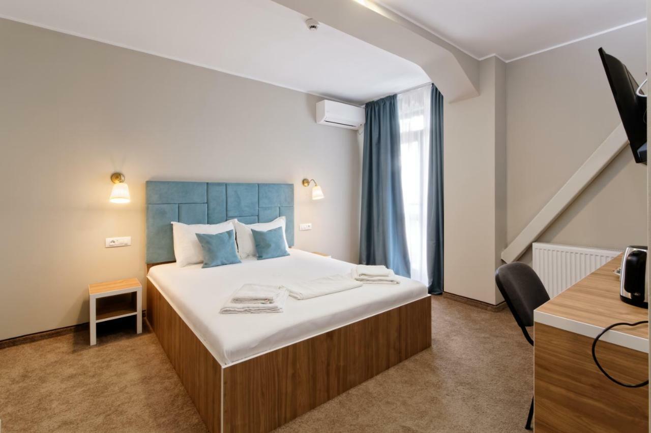 Hotel Bordeaux Galaţi エクステリア 写真